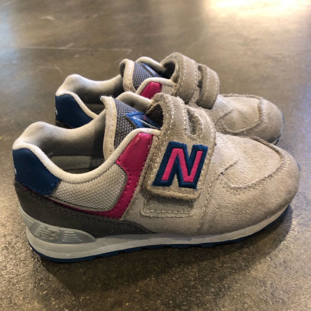 Toddler new balance Velcro size 8